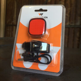 Luz trasera USB Van808