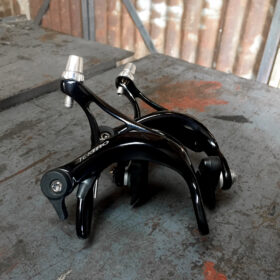 Par Herraduras TEKTRO R520