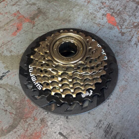 Piñon Shimano 7V MF-TZ500