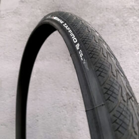 Cubiertas Vittoria Zafiro 700 x 25